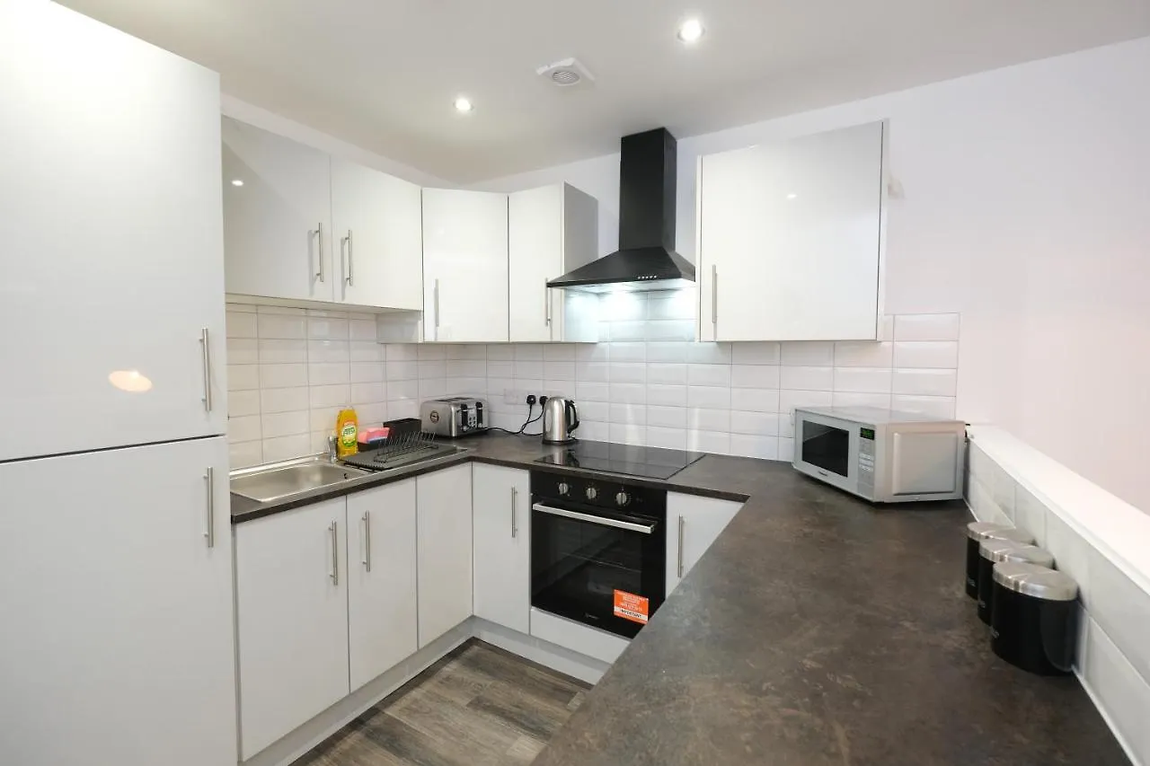 Apartment Air Host And Stay - Lewbry House Apartments, Liverpool, Uk United Kingdom